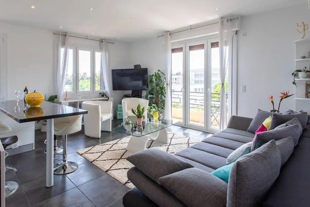 L27 2P Jasmins Sea View Parking & Ac Apartment Nice France