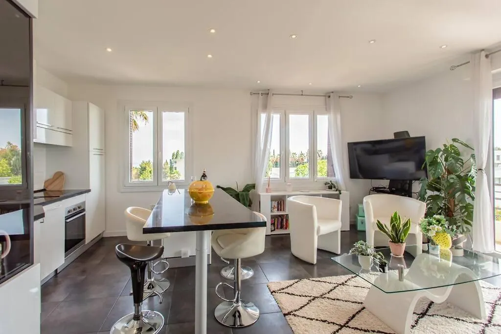 L27 2P Jasmins Sea View Parking & Ac Apartment Nice