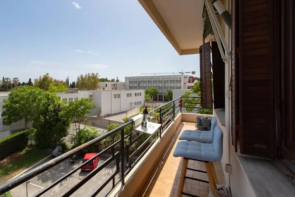 L27 2P Jasmins Sea View Parking & Ac location